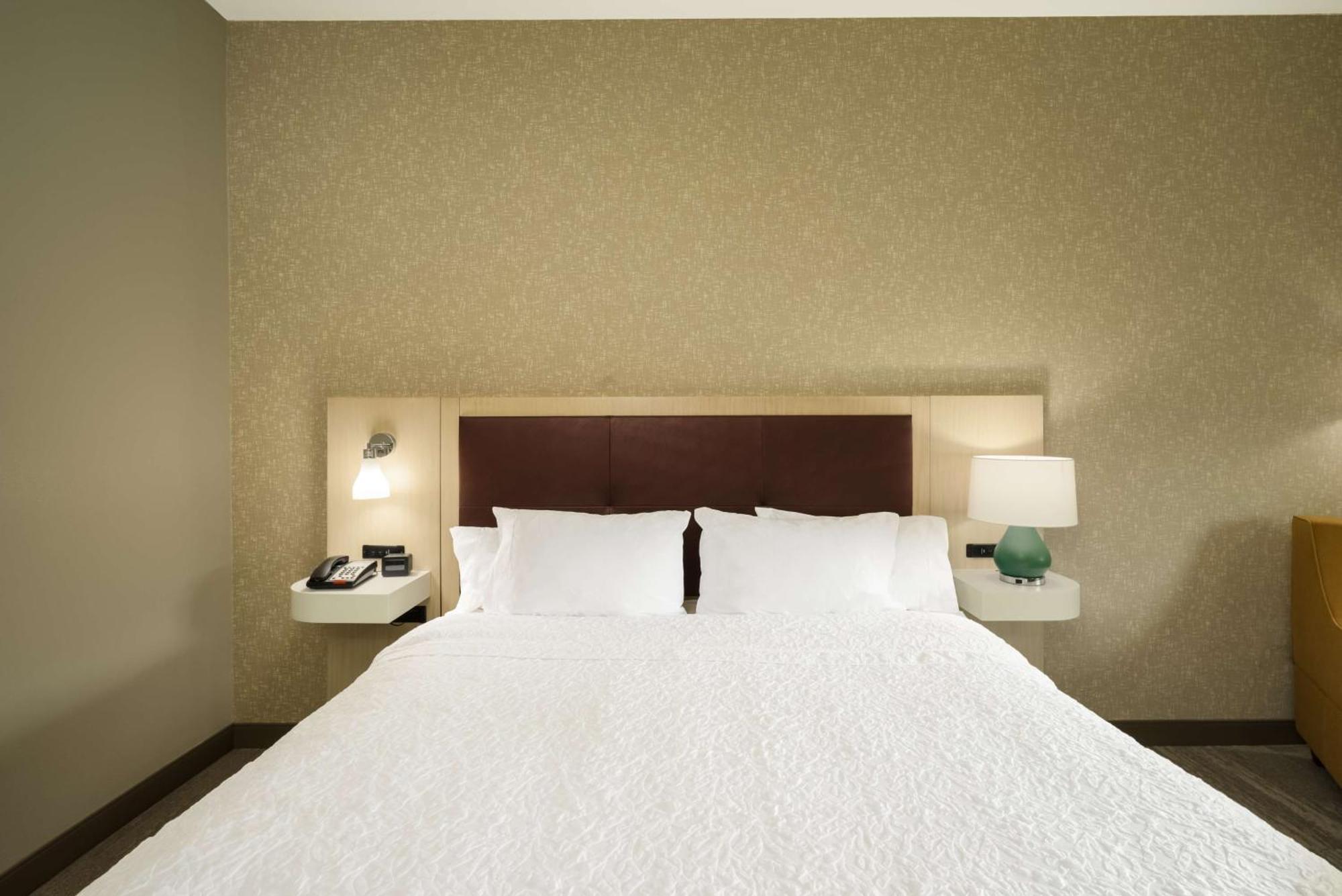 Hampton Inn Newport Dış mekan fotoğraf