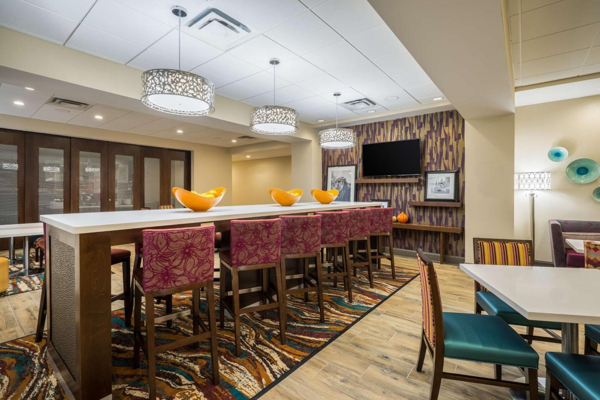 Hampton Inn Newport Dış mekan fotoğraf